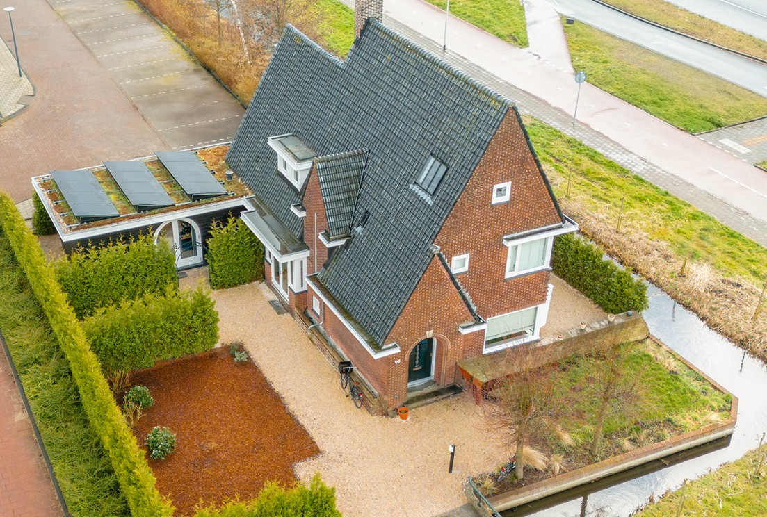 Aerial view of The Gentle Arch in Aalsmeer